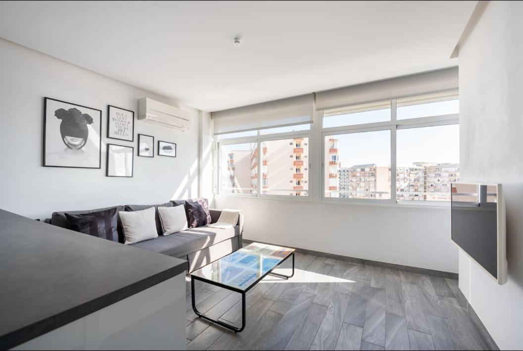 The Black&White Apartment Torremolinos Dış mekan fotoğraf